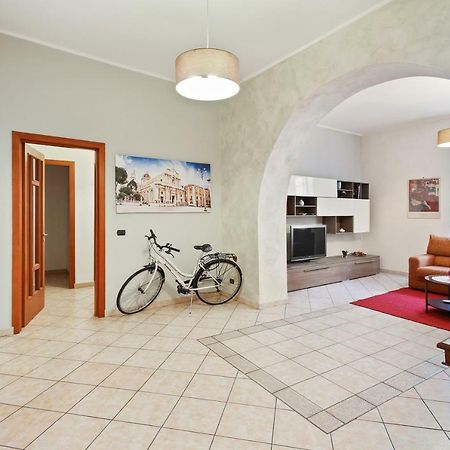 Central Balcony Apartment CTA Exteriér fotografie